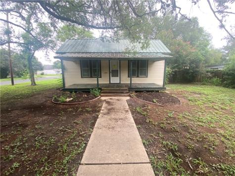 1110 N Tyler Street Beeville TX 78102