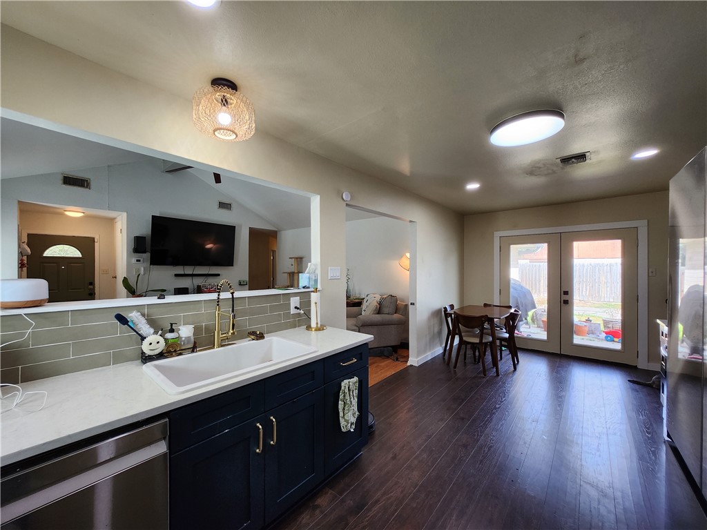 4937 Chatfield Drive Corpus Christi TX 78413