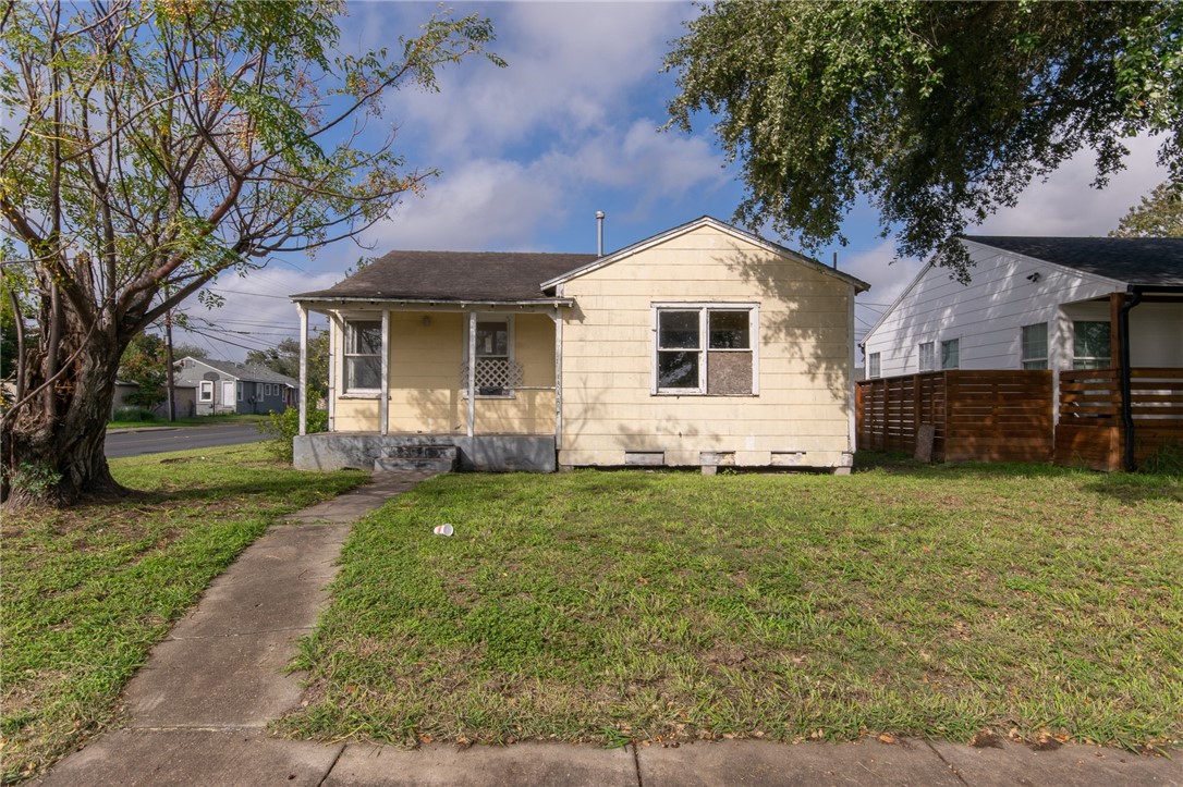 4749 Franklin Drive Corpus Christi TX 78415