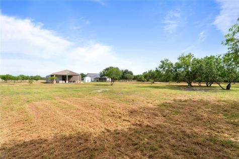 5821 Santa Clara Drive Robstown TX 78380