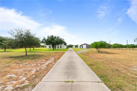 5821 Santa Clara Drive Robstown TX 78380
