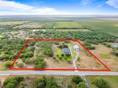 5821 Santa Clara Drive Robstown TX 78380