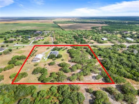 5821 Santa Clara Drive Robstown TX 78380