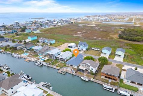 204 Lands End Street Rockport TX 78382