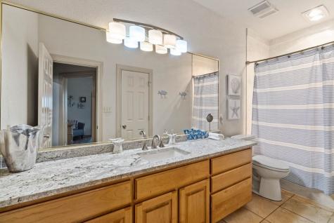 204 Lands End Street Rockport TX 78382