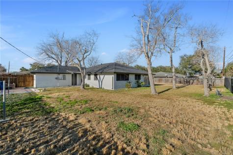 629 Peerman Place Corpus Christi TX 78411