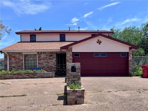 806 Dakota Street Robstown TX 78380
