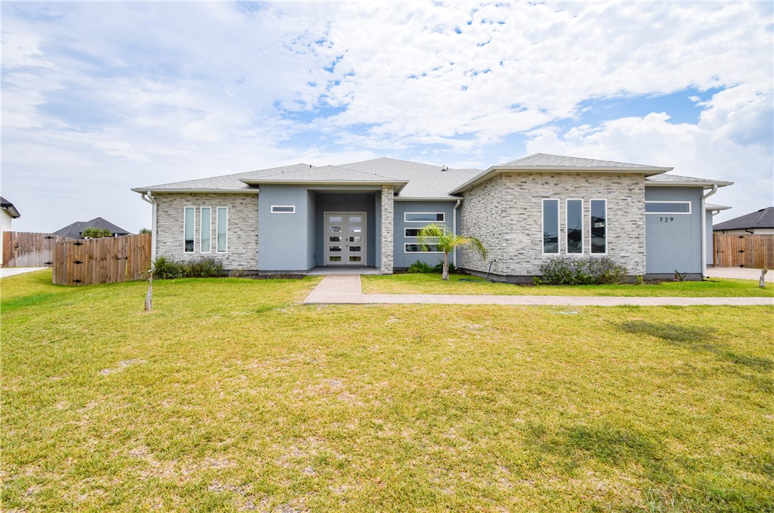 729 Battle Creek Drive Corpus Christi TX 78415