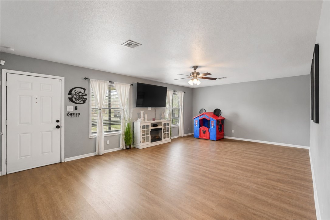 5313 Alejandro Street Corpus Christi TX 78415