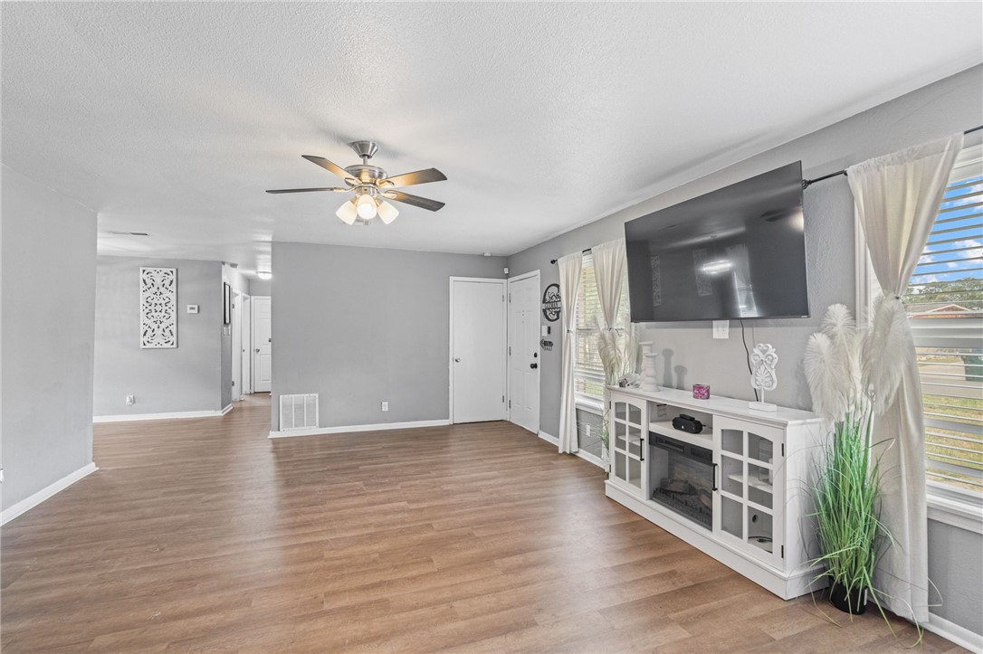 5313 Alejandro Street Corpus Christi TX 78415