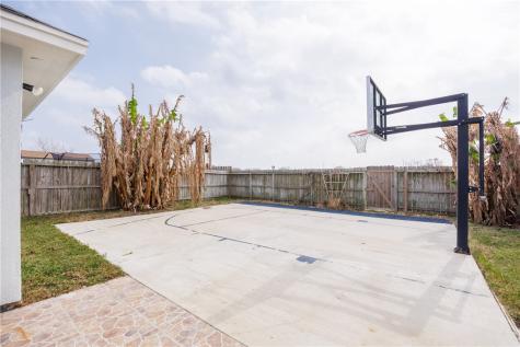 6825 Windy Creek Drive Corpus Christi TX 78414