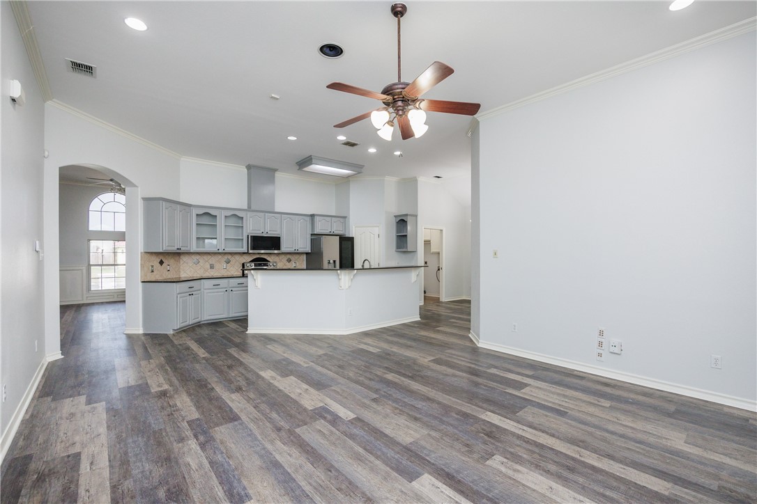 6825 Windy Creek Drive Corpus Christi TX 78414
