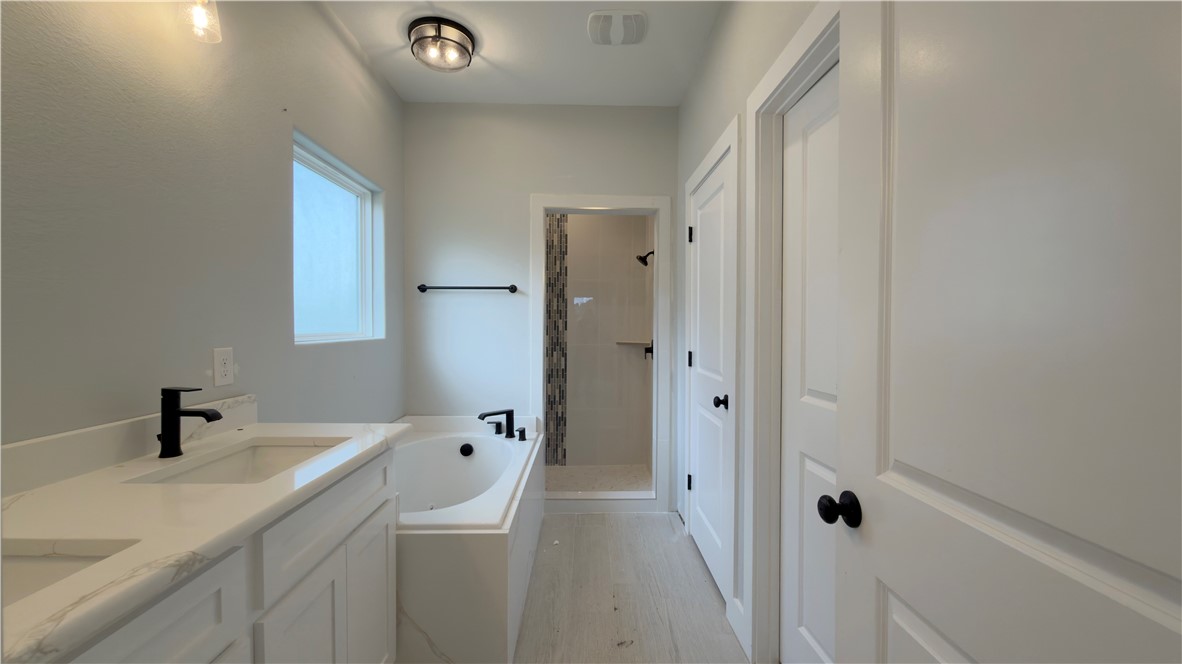 8125 Berenstain Drive Corpus Christi TX 78414