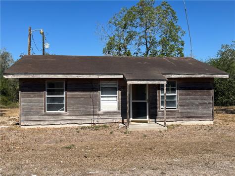 295 Mystic Drive George West TX 78022