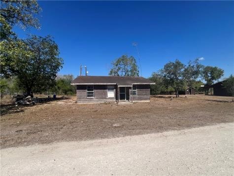 295 Mystic Drive George West TX 78022