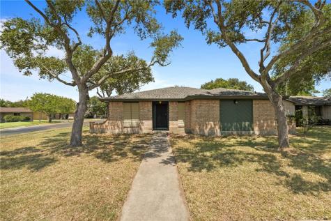 5837 Crestgrove Drive Corpus Christi TX 78415