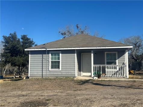1812 Hill Street Three Rivers TX 78071
