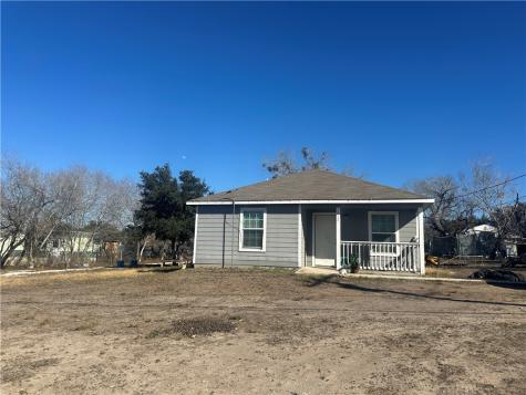 1812 Hill Street Three Rivers TX 78071
