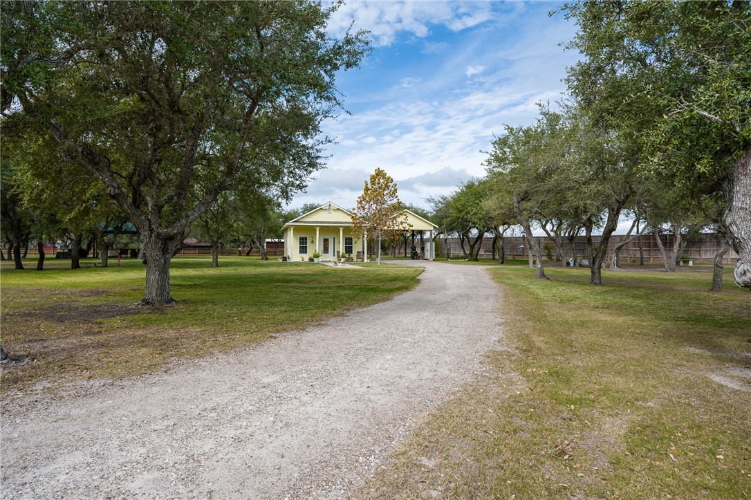 1630 16th Street Rockport TX 78382
