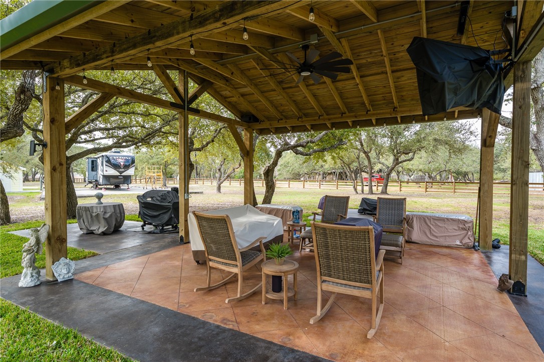 1630 16th Street Rockport TX 78382