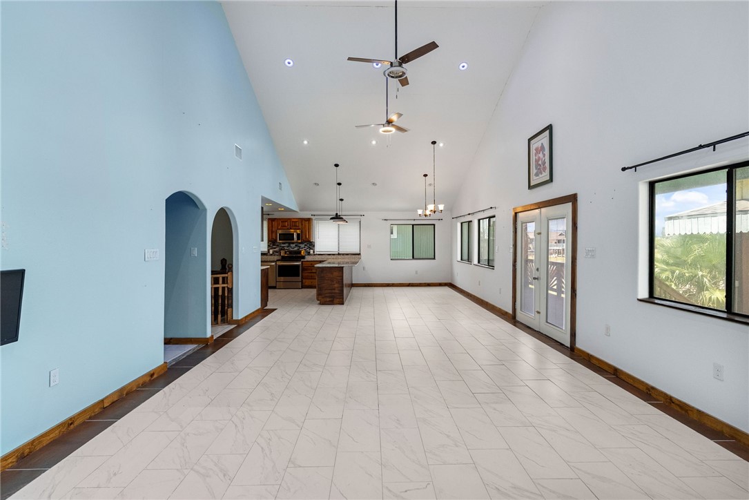 720 S Magnolia Street Rockport TX 78382