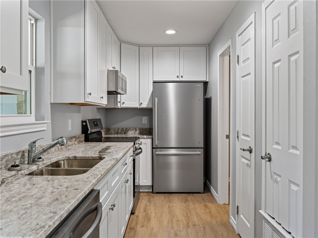503 Traylor Boulevard Rockport TX 78382