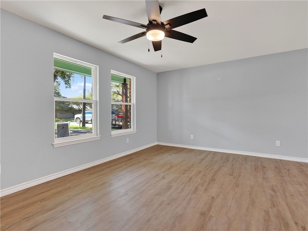 503 Traylor Boulevard Rockport TX 78382