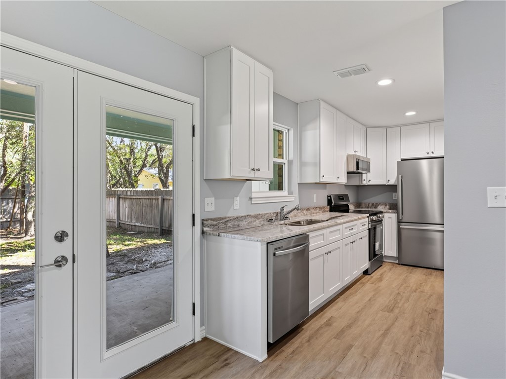 503 Traylor Boulevard Rockport TX 78382