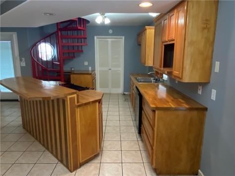101 Donna Rockport TX 78382