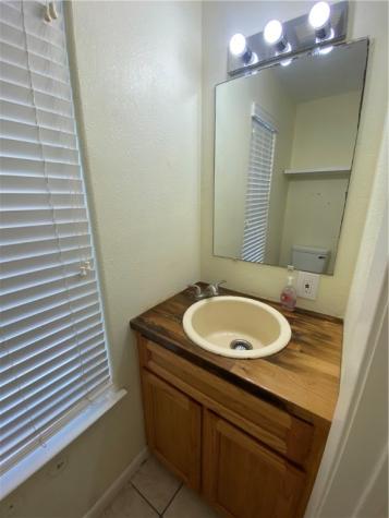 101 Donna Rockport TX 78382
