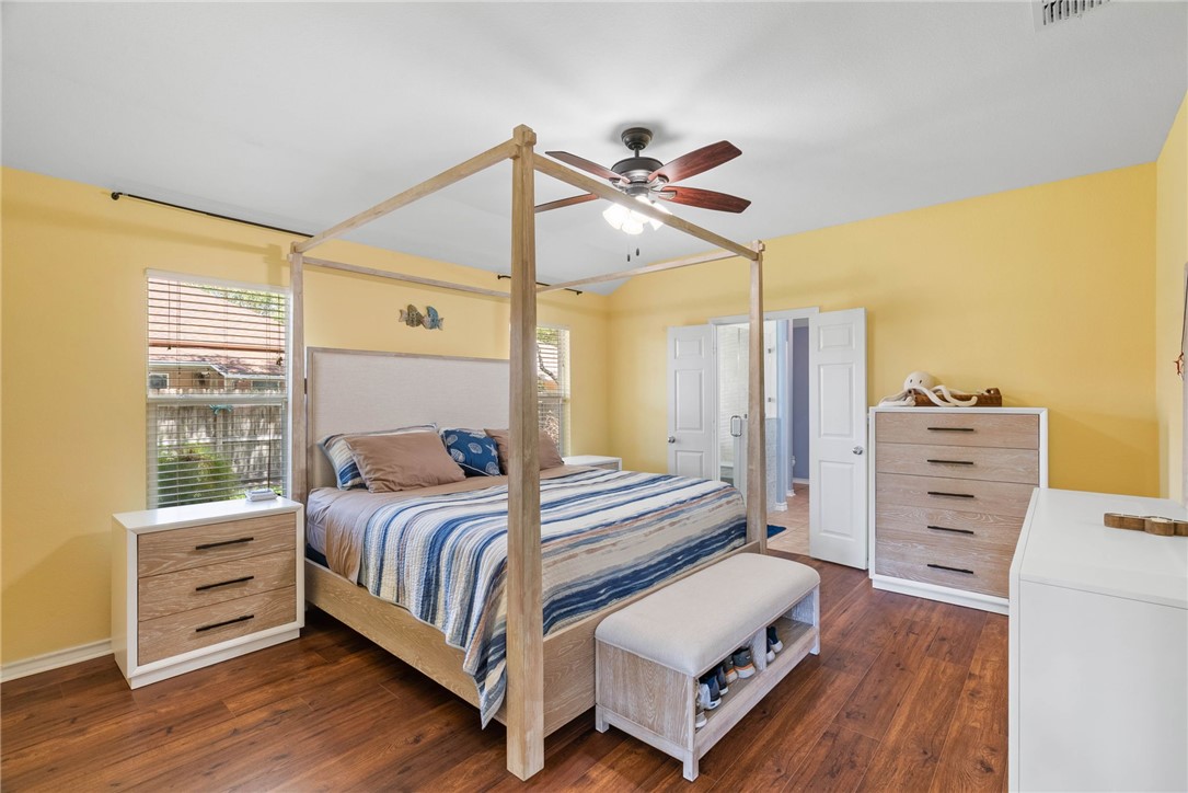 102 Plantation Drive Rockport TX 78382