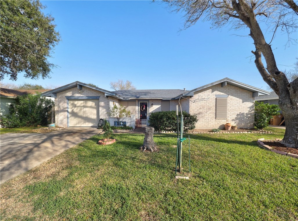 1906 Tara Drive Corpus Christi TX 78412