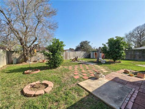 1906 Tara Drive Corpus Christi TX 78412