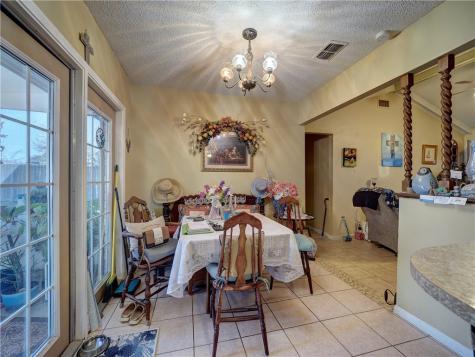 1906 Tara Drive Corpus Christi TX 78412