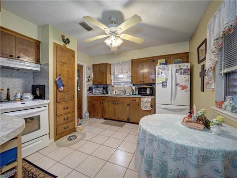 1906 Tara Drive Corpus Christi TX 78412