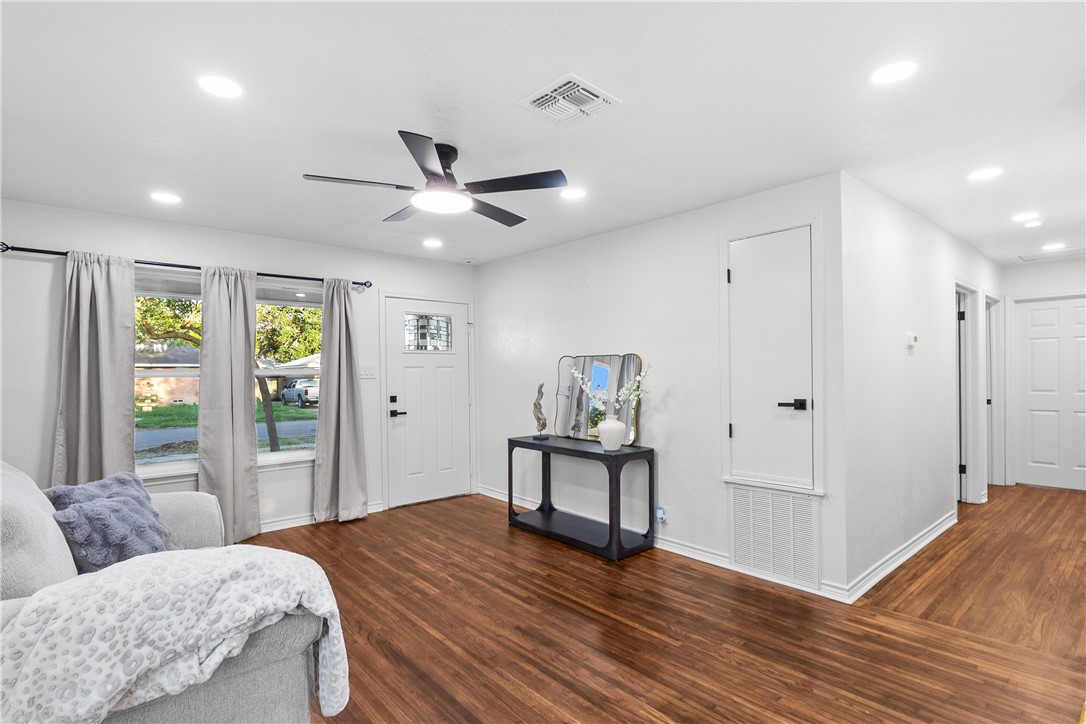 4105 Markins Drive Corpus Christi TX 78411