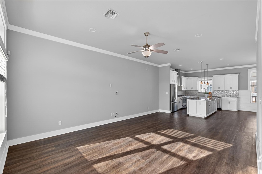 14890 Granada Drive 302 Corpus Christi TX 78418