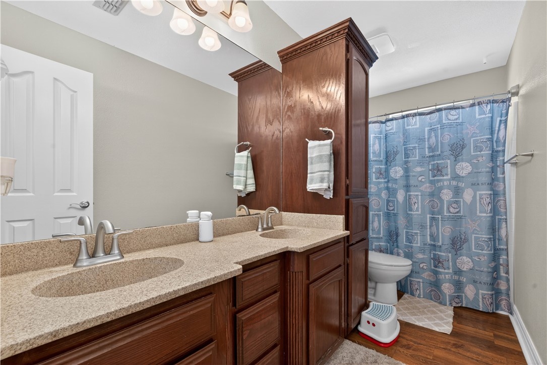2414 Santa Maria Corpus Christi TX 78415
