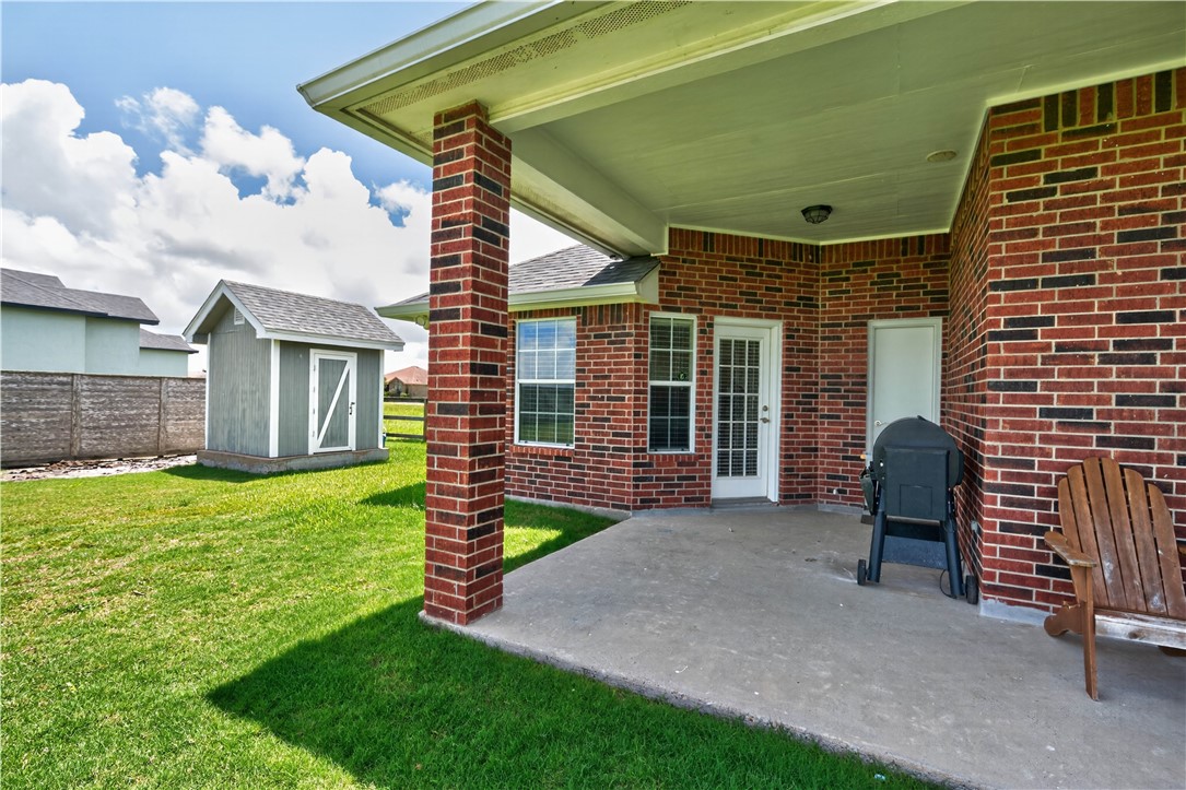 2414 Santa Maria Corpus Christi TX 78415