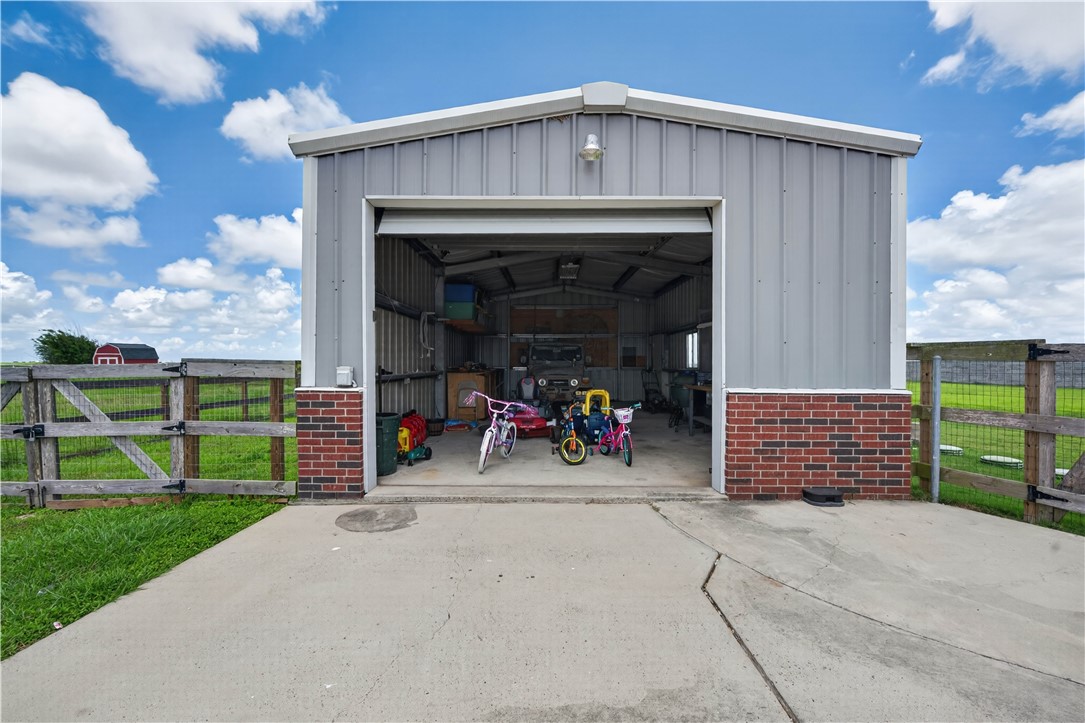 2414 Santa Maria Corpus Christi TX 78415
