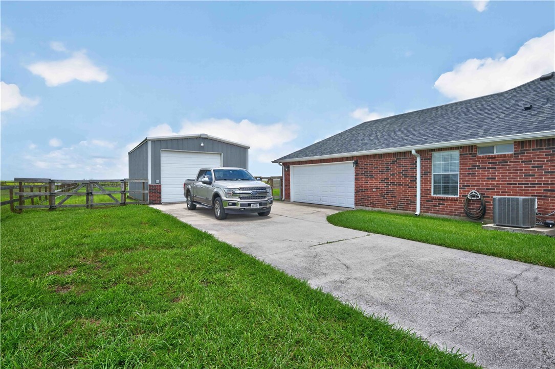 2414 Santa Maria Corpus Christi TX 78415