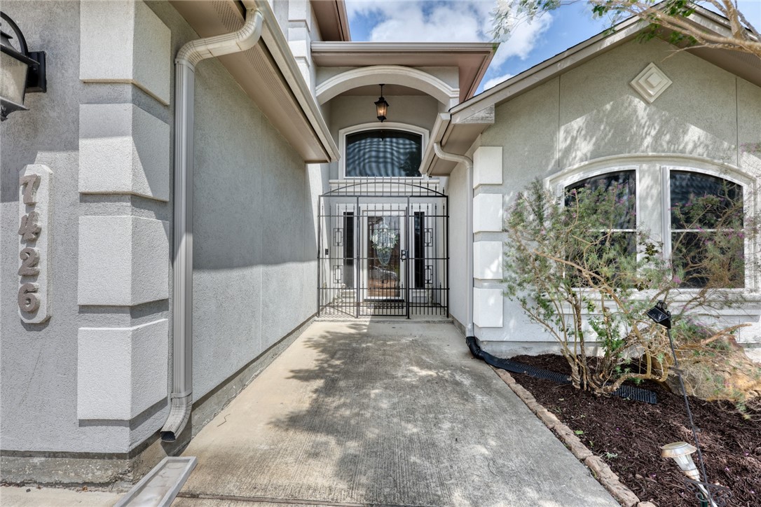 7426 Lake Geneva Drive Corpus Christi TX 78413