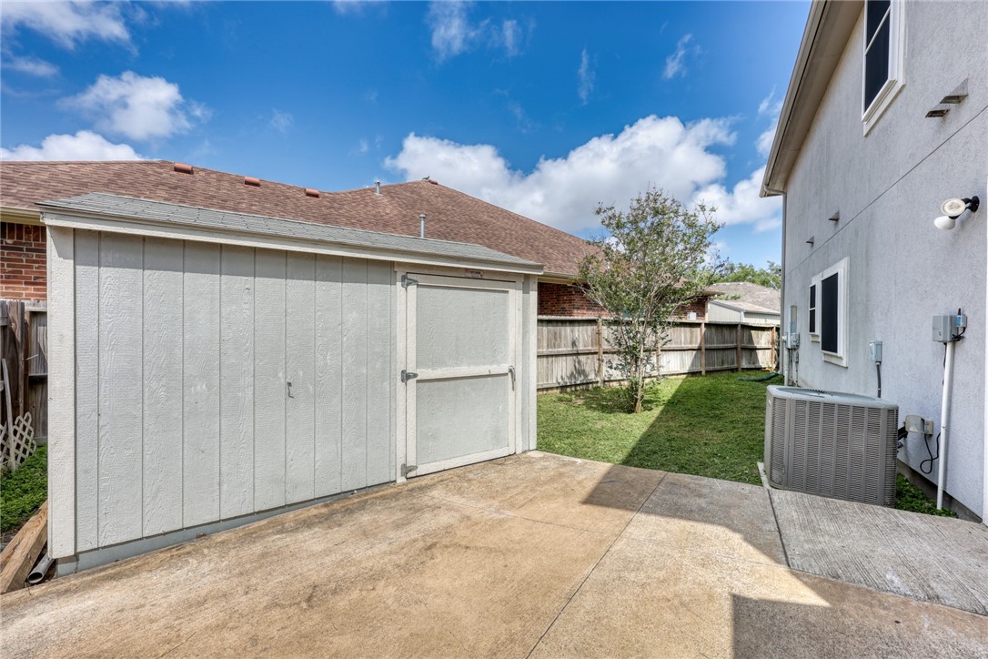 7426 Lake Geneva Drive Corpus Christi TX 78413