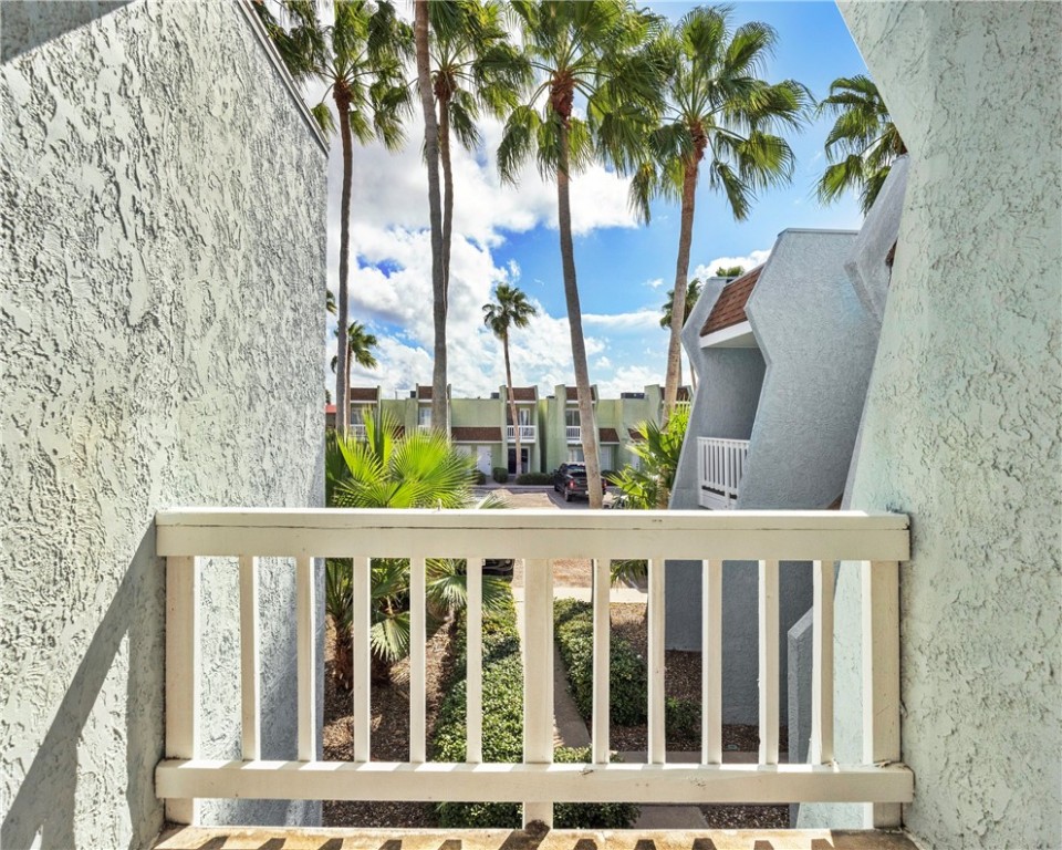 4141 Whiteley Drive Unit 405 Corpus Christi TX 78418