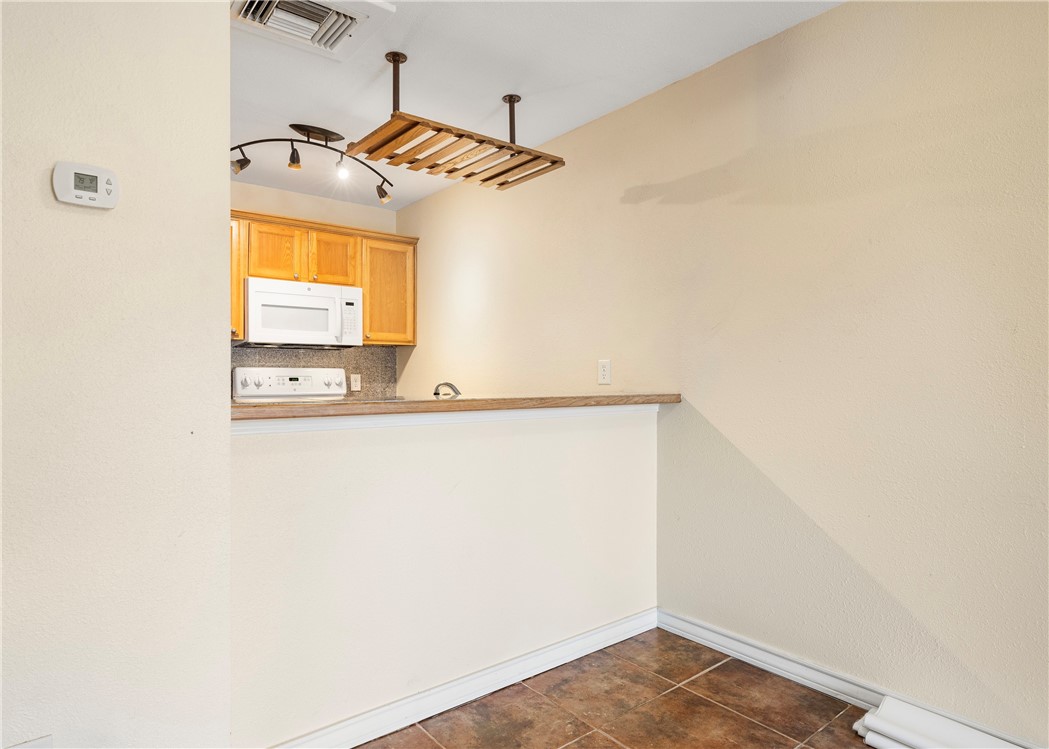 4141 Whiteley Drive Unit 405 Corpus Christi TX 78418