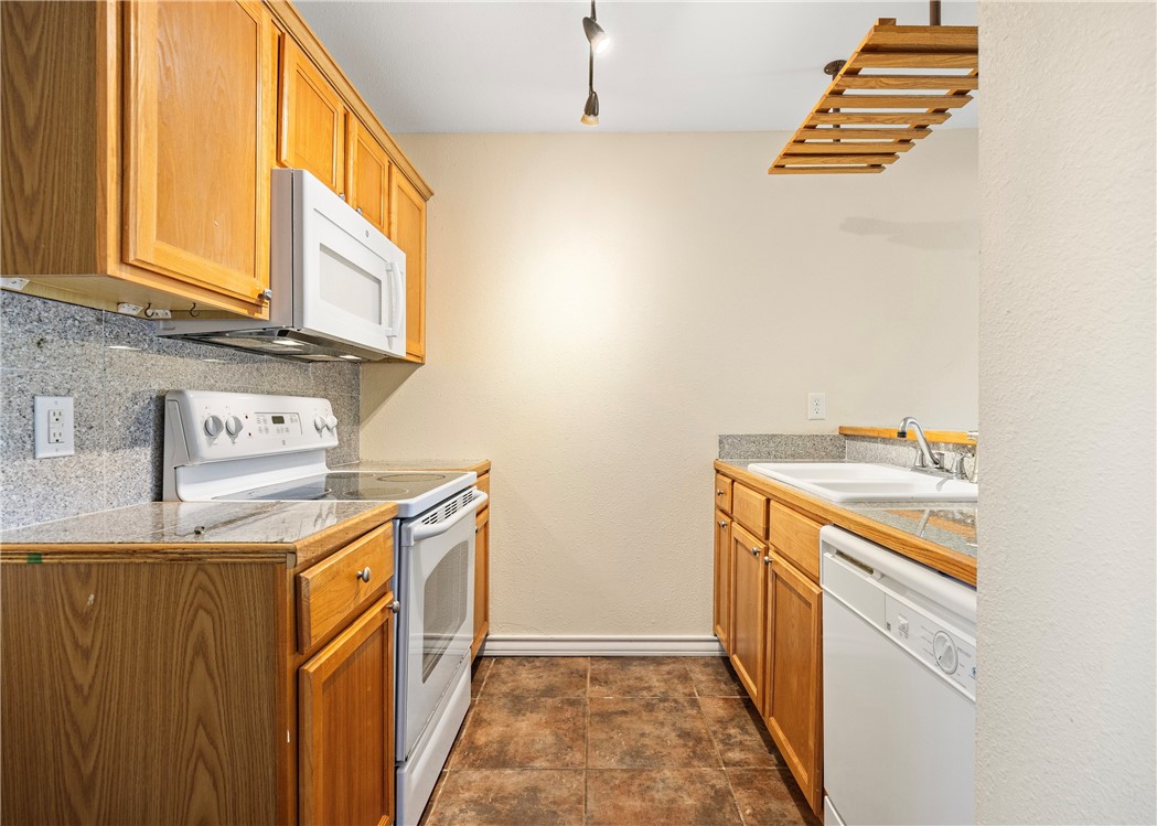 4141 Whiteley Drive Unit 405 Corpus Christi TX 78418