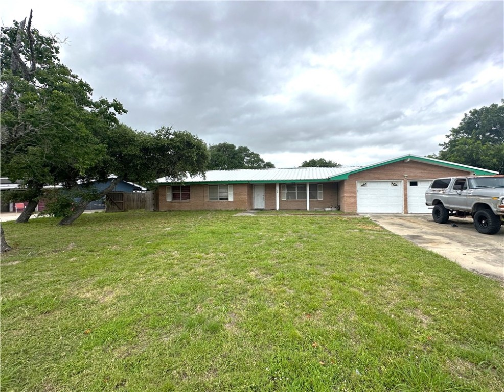 636 S 11th Street Aransas Pass TX 78336