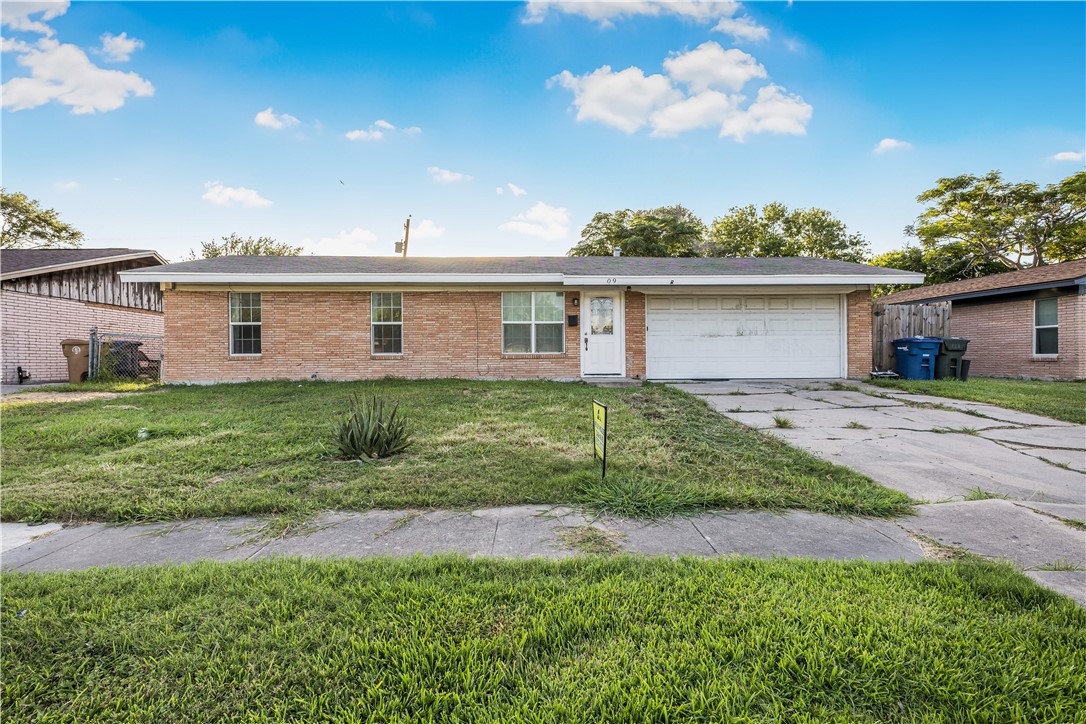 1109 Salem Drive Corpus Christi TX 78412