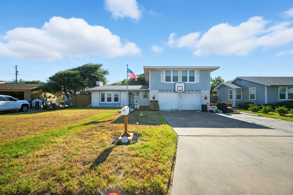 103 W Janin Circle Portland TX 78374