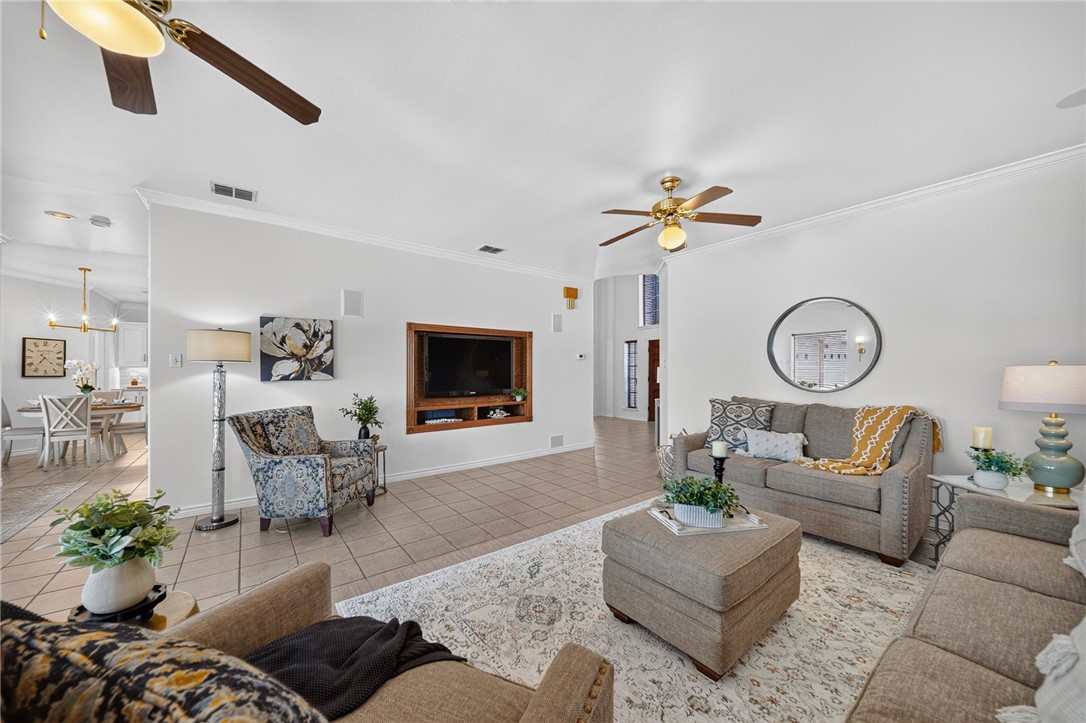 5625 King Acres Drive 1 Corpus Christi TX 78414